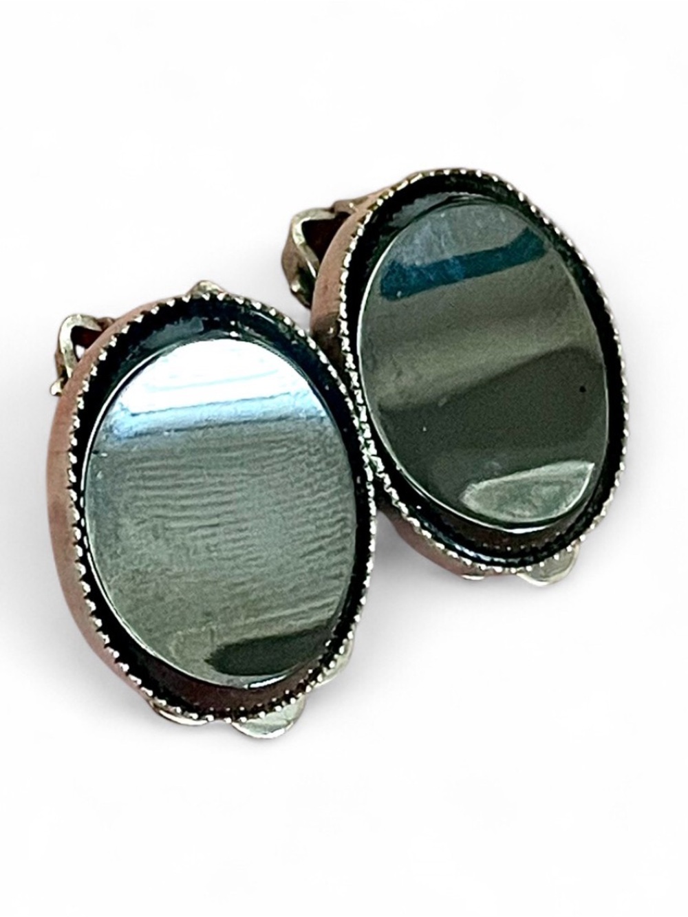 Vintage Mod Faux Hematite Black Mirror Clip On Earrings Silver Tone Retro Goth